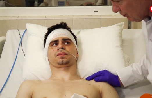 «Перша думка – я загинув»: дивовижний порятунок з-під завалів у Дніпрі | Лікарня Мечникова